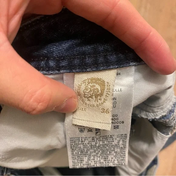 Diesel Darron Regular Slim Tapered Denim Jeans ORBE4 Wash Button Fly 36x32 - Picture 9 of 10